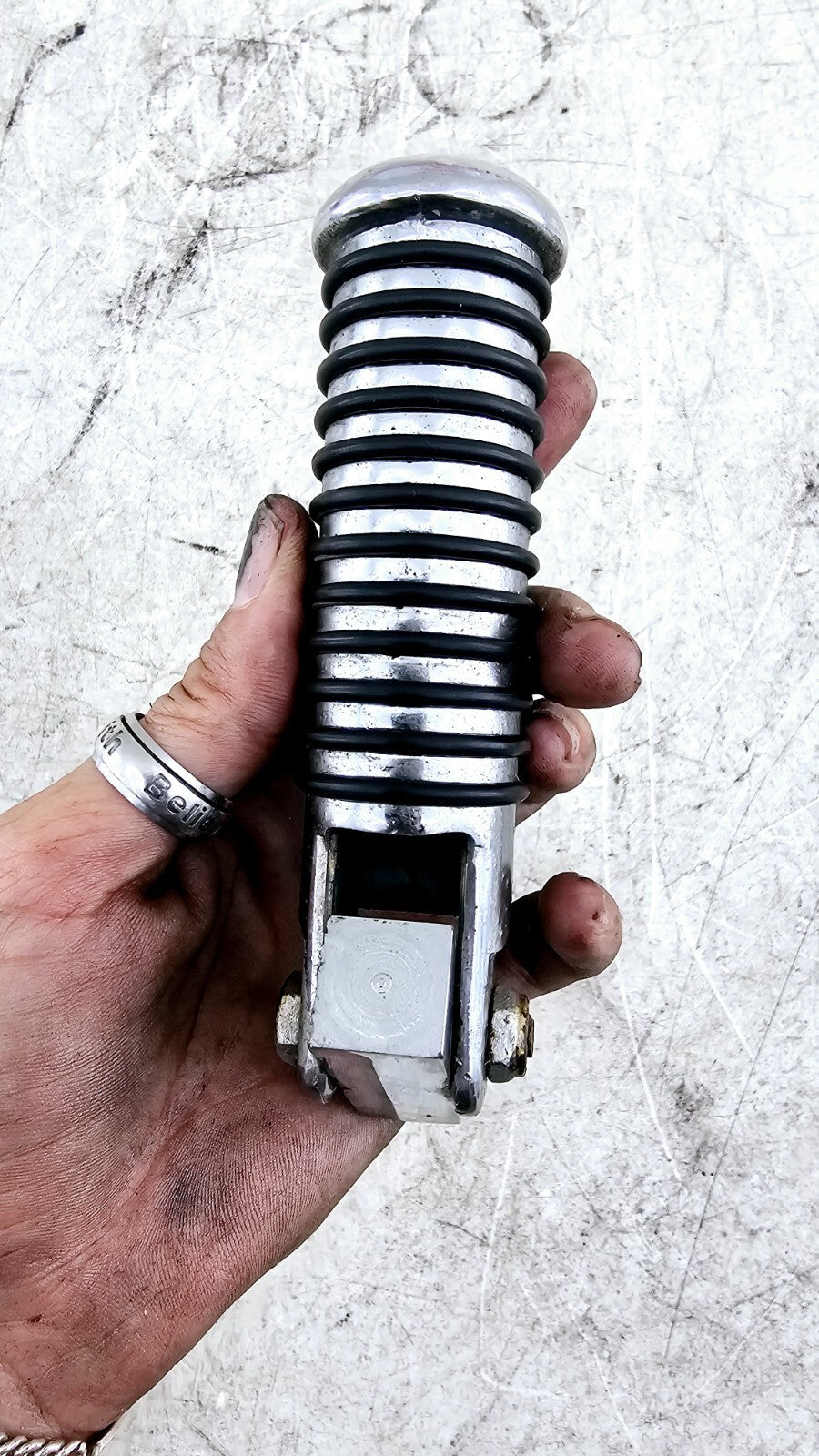 2000 Harley Davidson Sportster Highway Crash Bar Ribbed Footrest Bracket Chrome