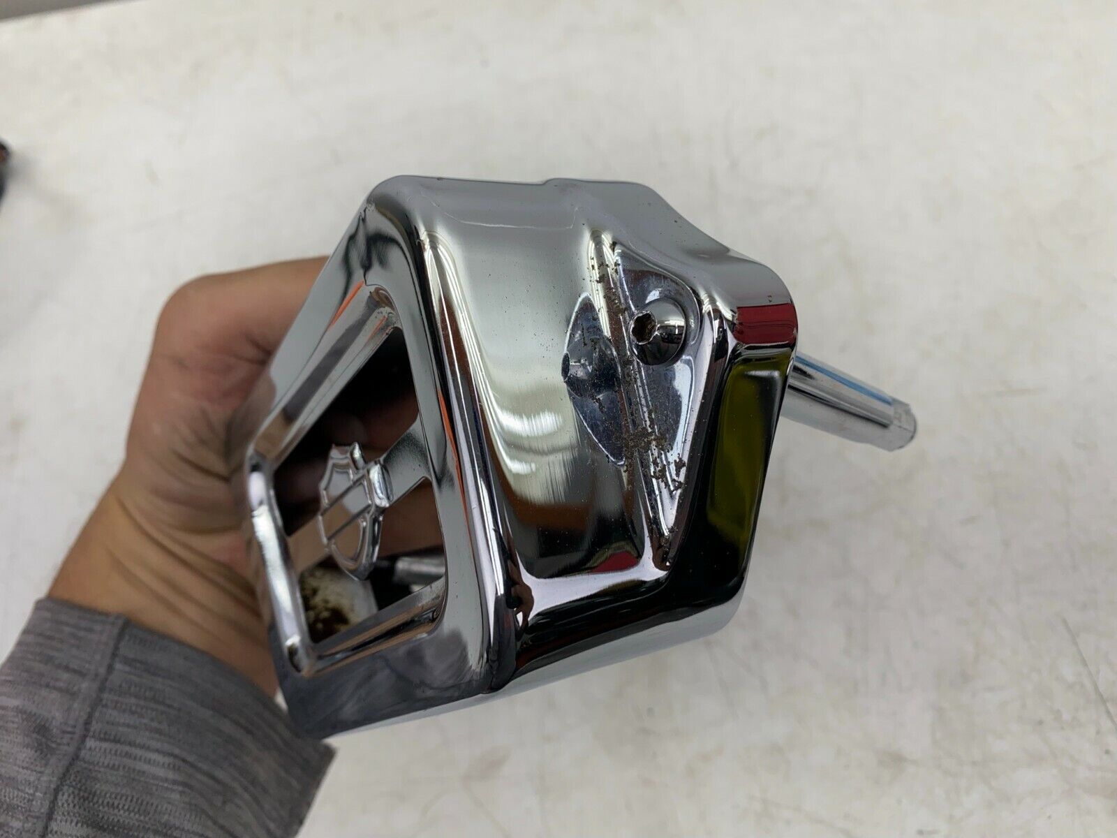 2003 HARLEY DAVIDSON FLH Electra Glide Voltage Regulator Chrome Cover Guard