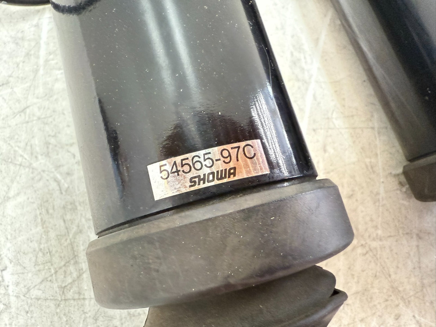 2003 HARLEY ELECTRA GLIDE Showa Rear Air Shock Absorber Left & Right