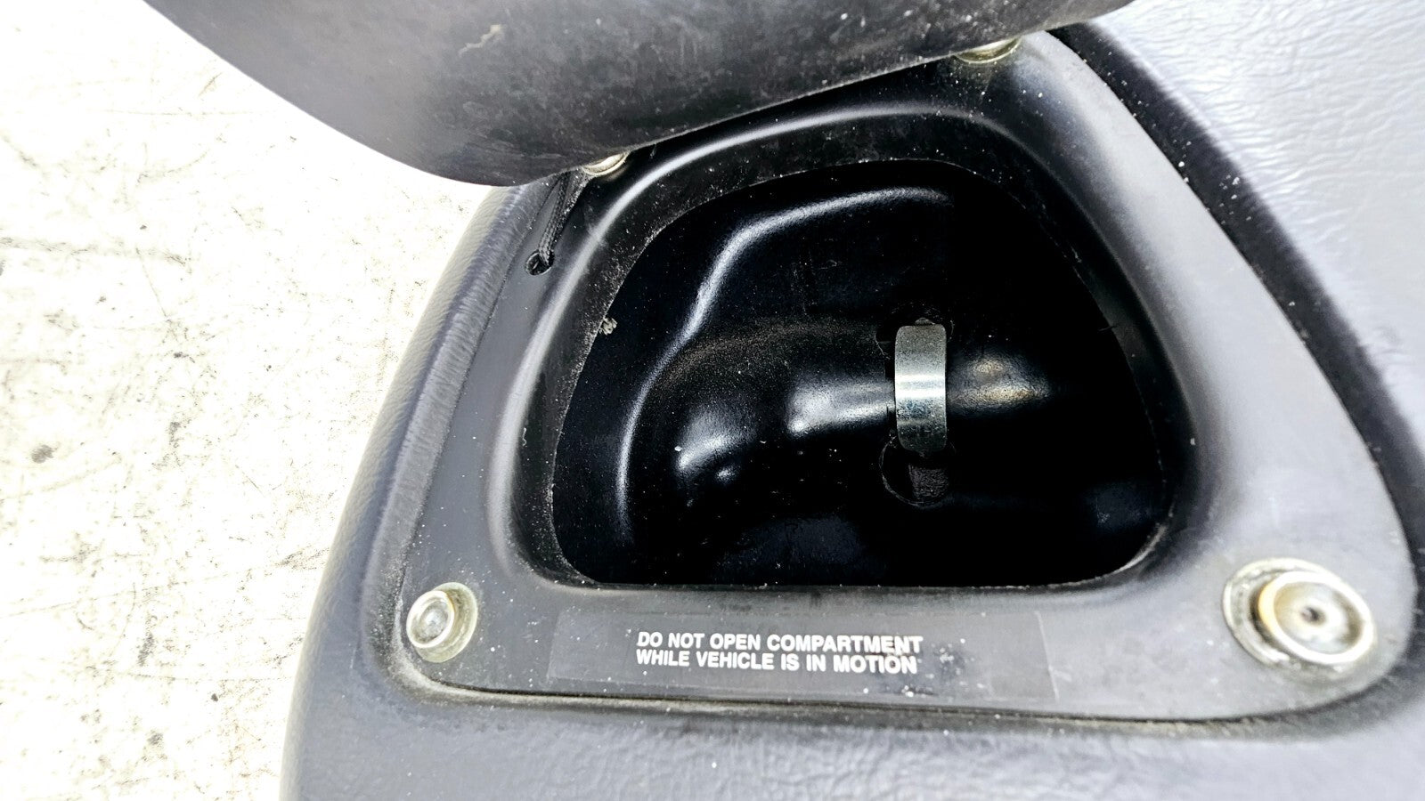 1998 HARLEY FLH ELECTRA GLIDE Left Lower Leg Fairing Cowl Panel RED BLACK OEM HD