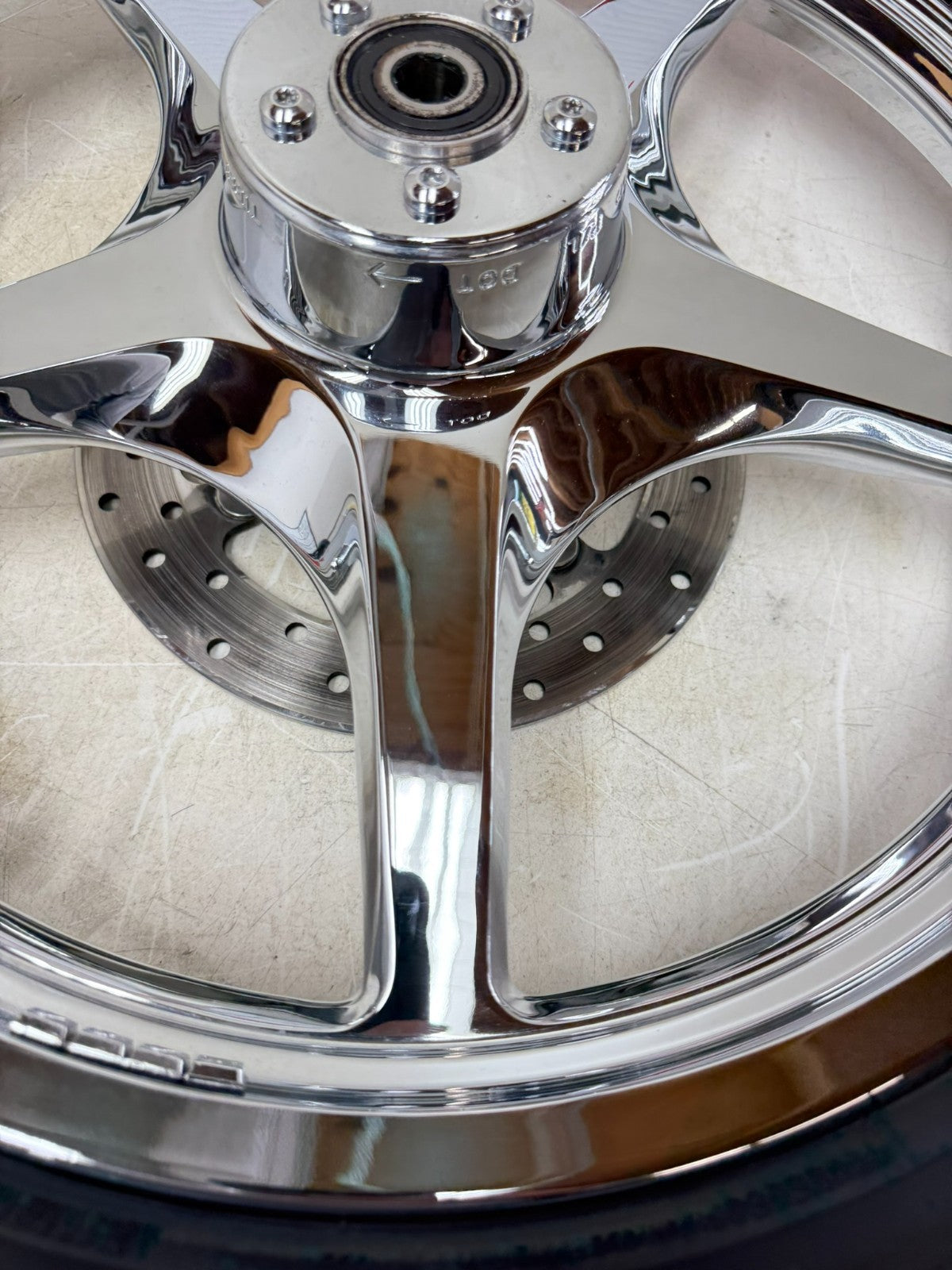 2003 HARLEY DYNA WIDE GLIDE 21" Thunder Star Front Wheel Full Chrome Rim NICE