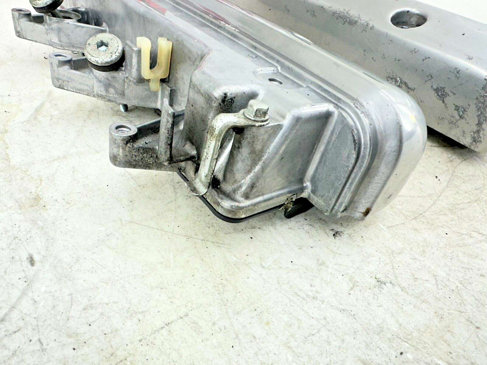 2004 Honda Goldwing GL1800 Right Left Valve Head Cover Case