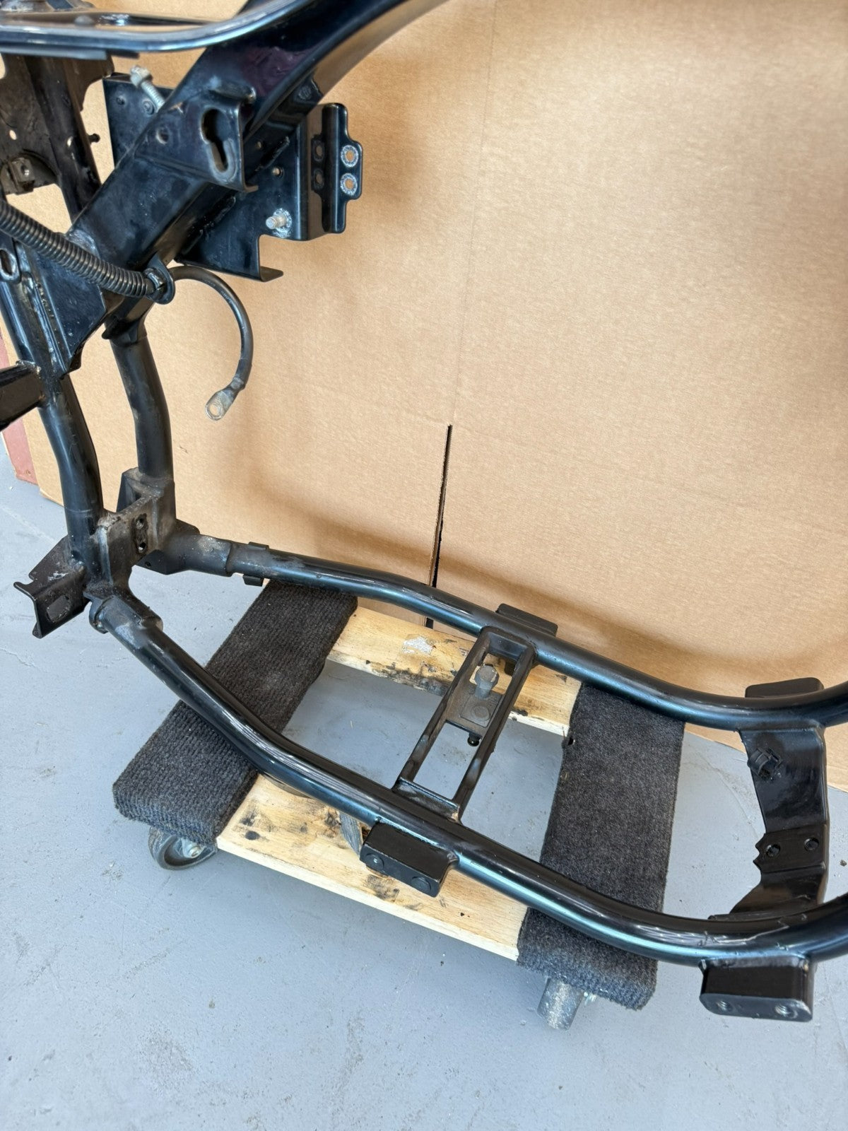 2003 HARLEY DYNA WIDE GLIDE Main Frame Chassis Straight OEM 32 degree