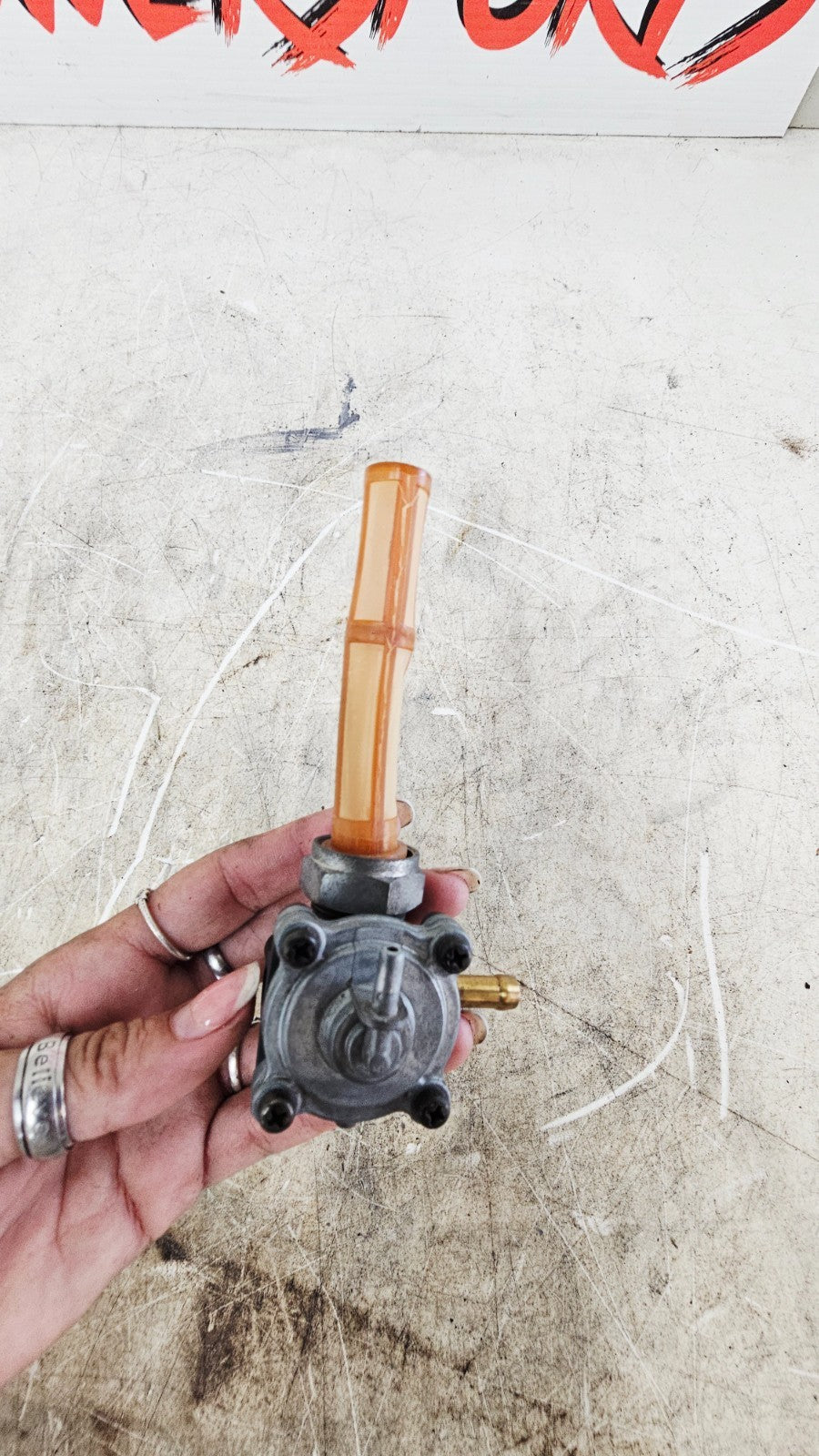 1996 HARLEY SOFTAIL Fuel Tank Petcock Valve OEM Gas Tank Replacement