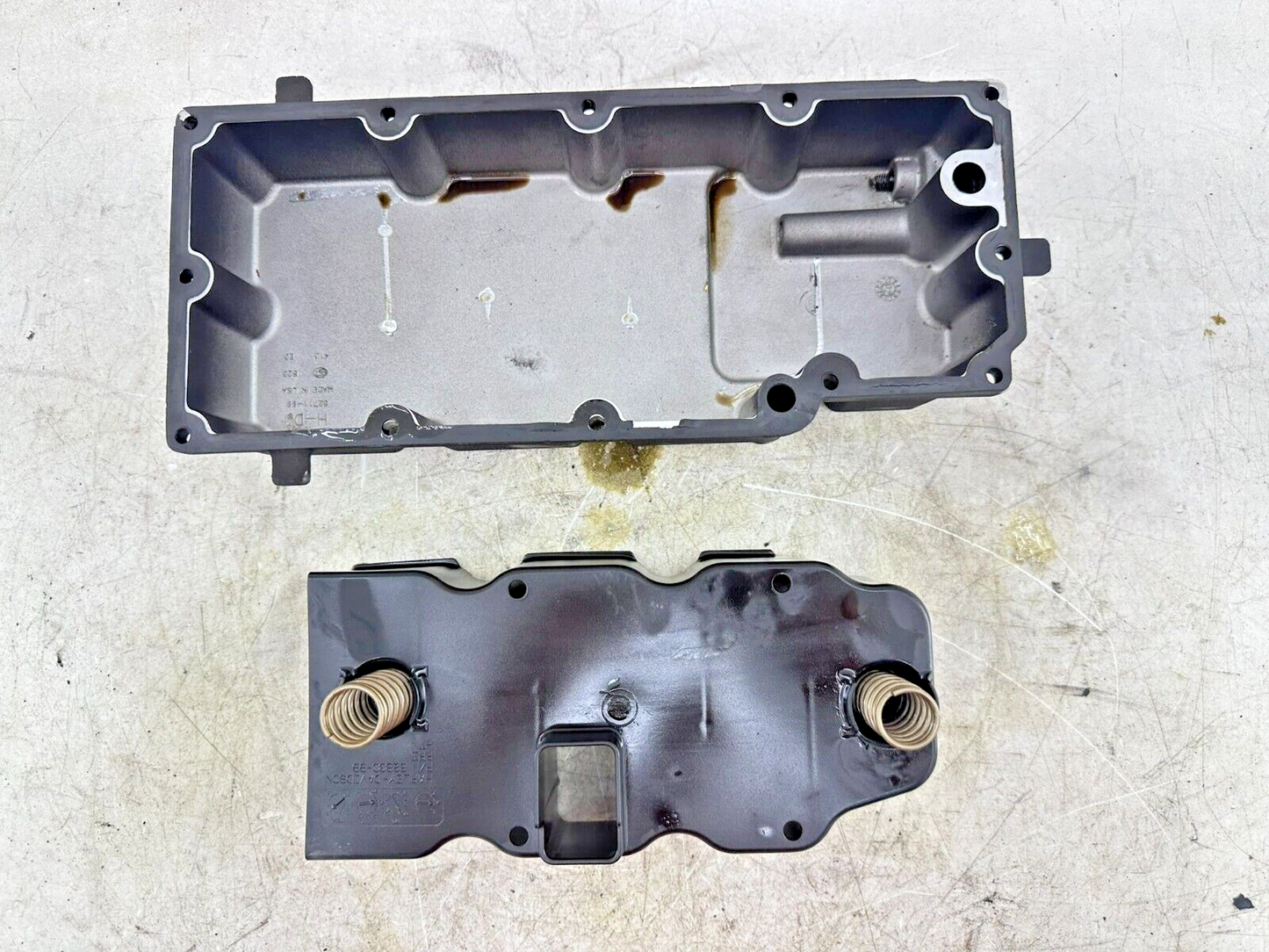 2003 HARLEY ELECTRA GLIDE classic Transmission Bottom Case Oil Pan + Baffle