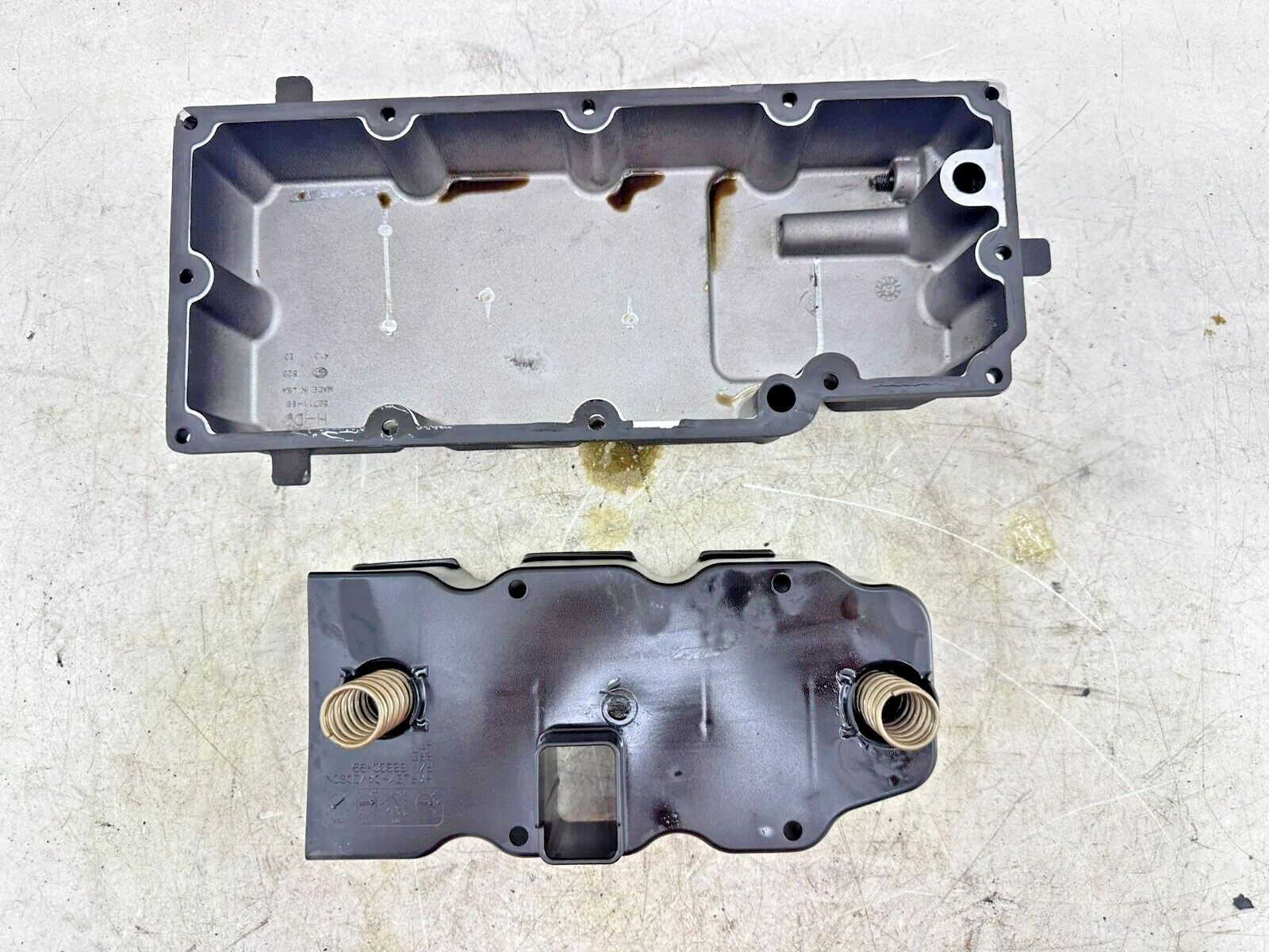 2003 HARLEY ELECTRA GLIDE classic Transmission Bottom Case Oil Pan + Baffle