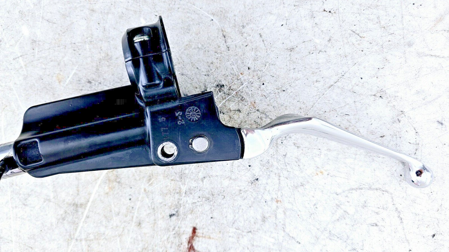1995 HARLEY DYNA CONVERTIBLE Front Brake Master Cylinder Dual Caliper Hose OEM
