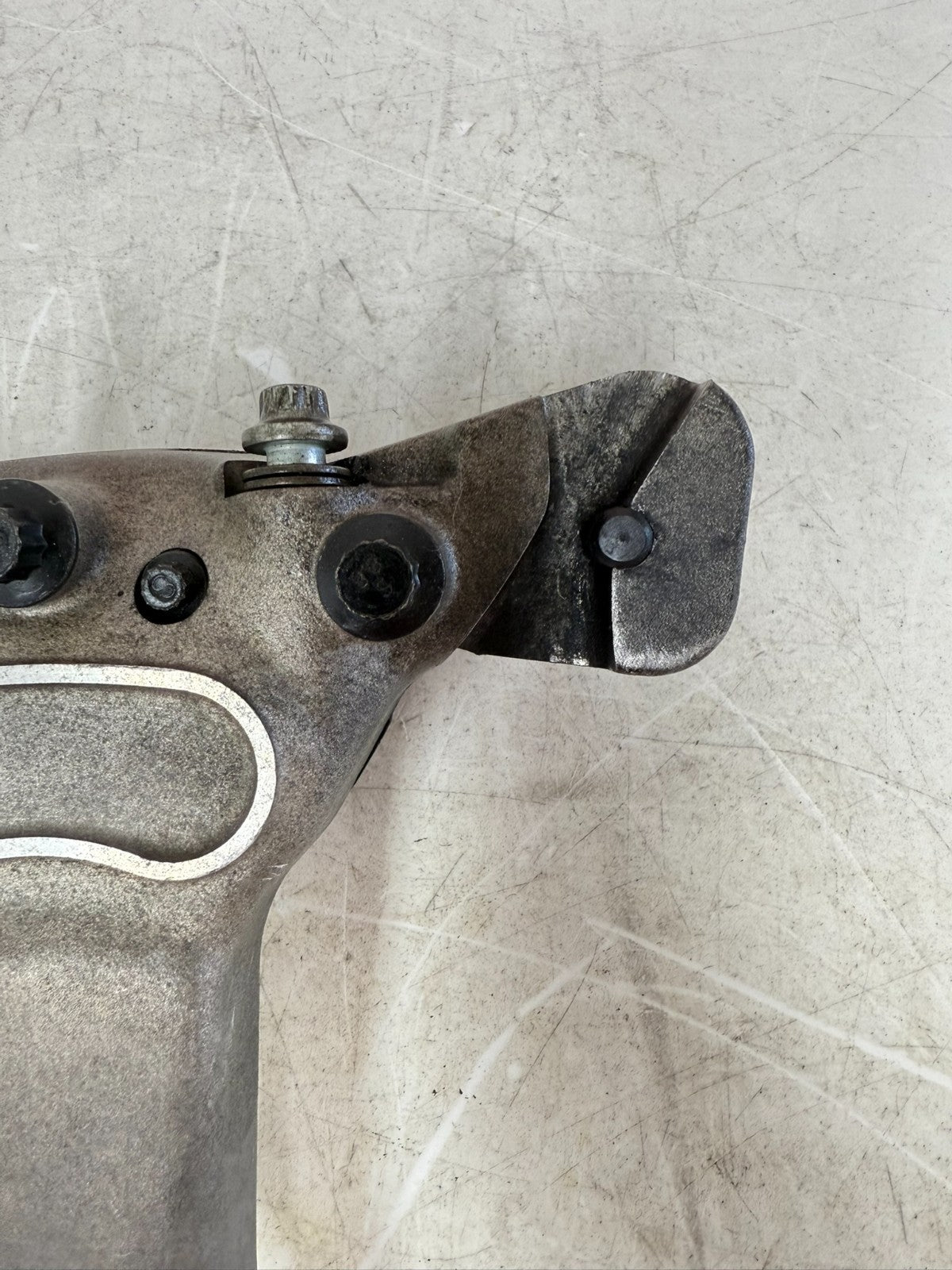 2003 HARLEY ELECTRA GLIDE Rear Brake Caliper Mount Bracket