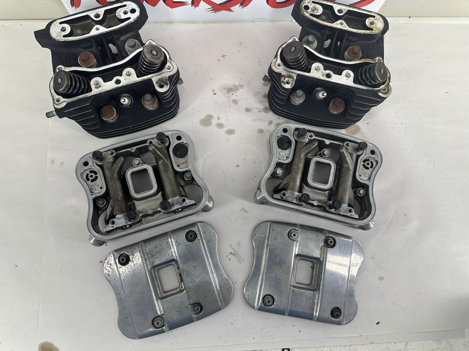 2003 Harley Davidson Sportster Front Rear Cylinder Heads + Rocker Box