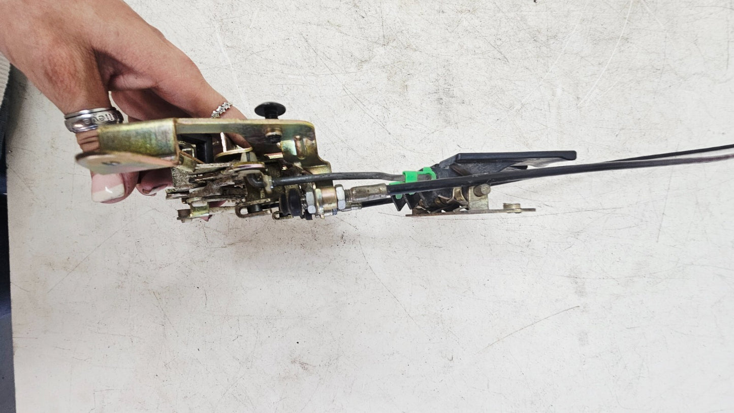 1995 HONDA GOLDWING GL1500 Trunk Saddlebag Lock Latch Release Cover Lever