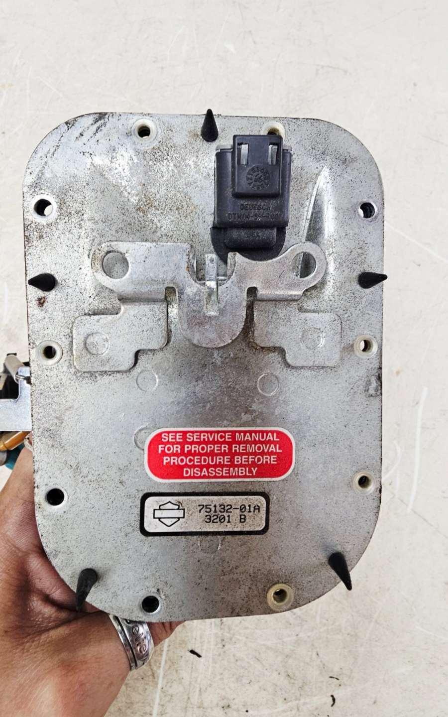 2002 HARLEY SOFTAIL Fuel Pump Sending Unit Top Plate Lever Sensor