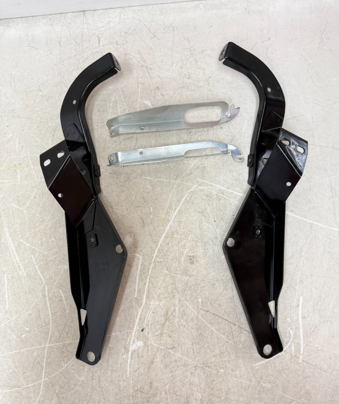 2003 HARLEY ELECTRA GLIDE Front Fairing Left Right Support Brackets