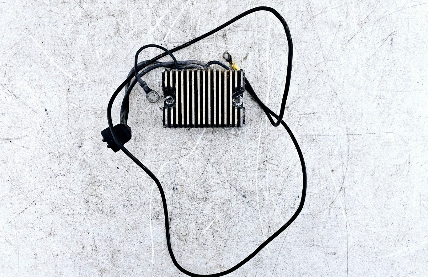 1999 HARLEY DAVIDSON SOFTAIL Battery Voltage Regulator