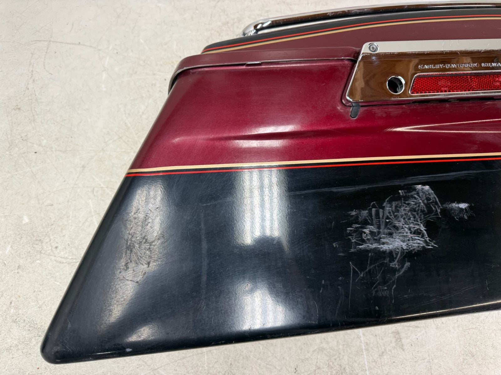 1995 HARLEY FLH ELECTRA GLIDE Saddlebag Housing Right w/ Lid 30th Anniversary