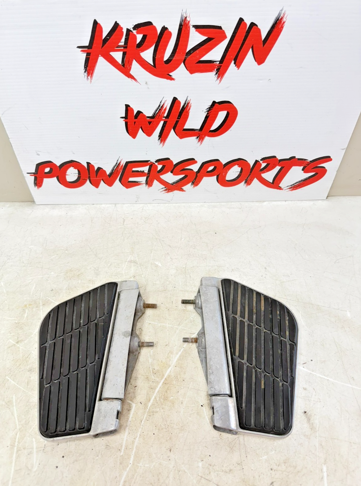 2002 Honda Goldwing GL1800 Passenger Floorboard Foot Rest Pad Right Left OEM