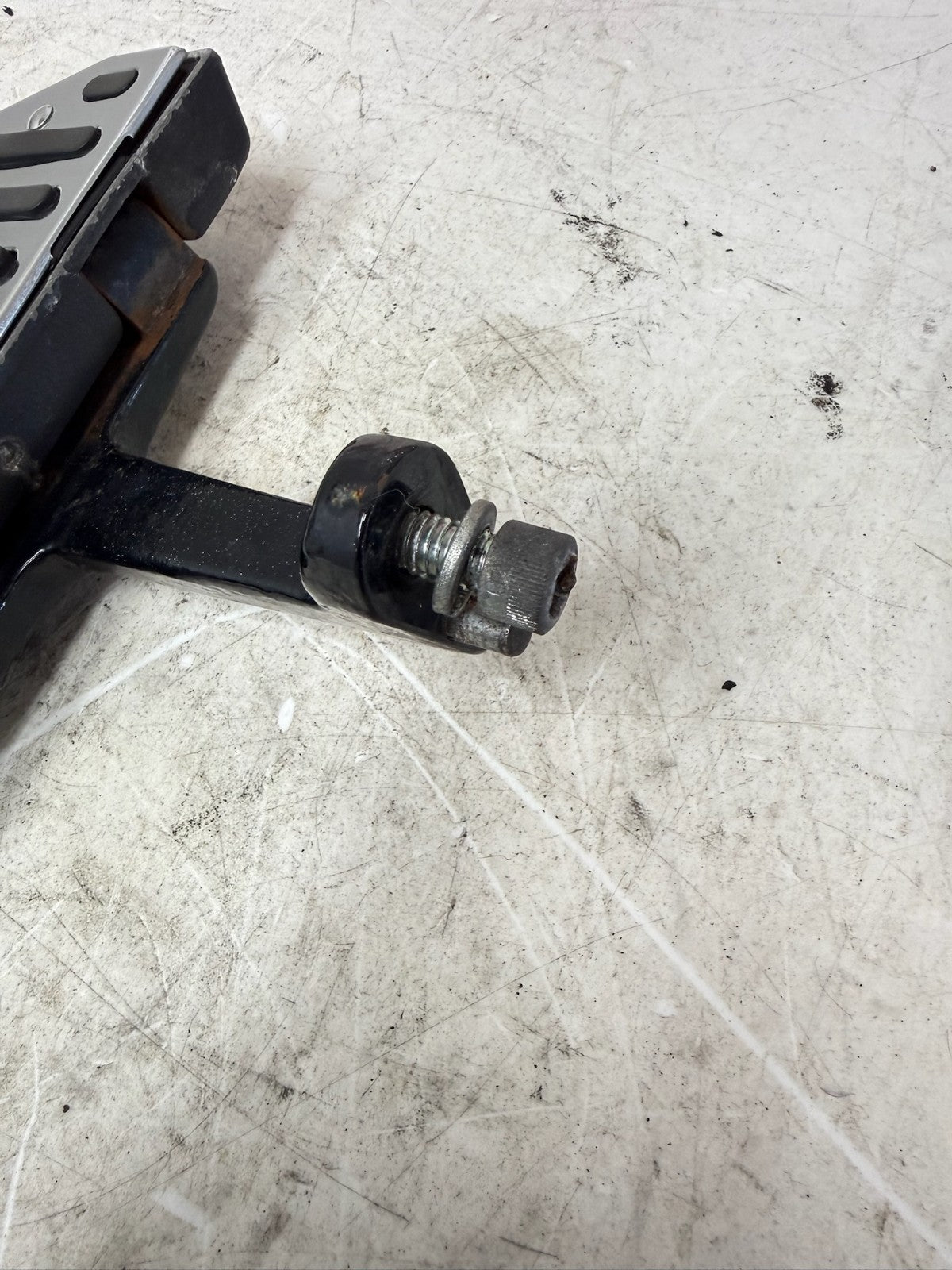 1995 HARLEY FLH ELECTRA GLIDE Passenger Floorboard Left Footrest OEM HD