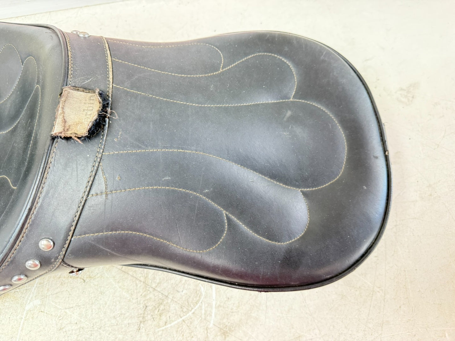 1997 HARLEY DAVIDSON SOFTAIL Corbin Driver Passenger Seat Studded