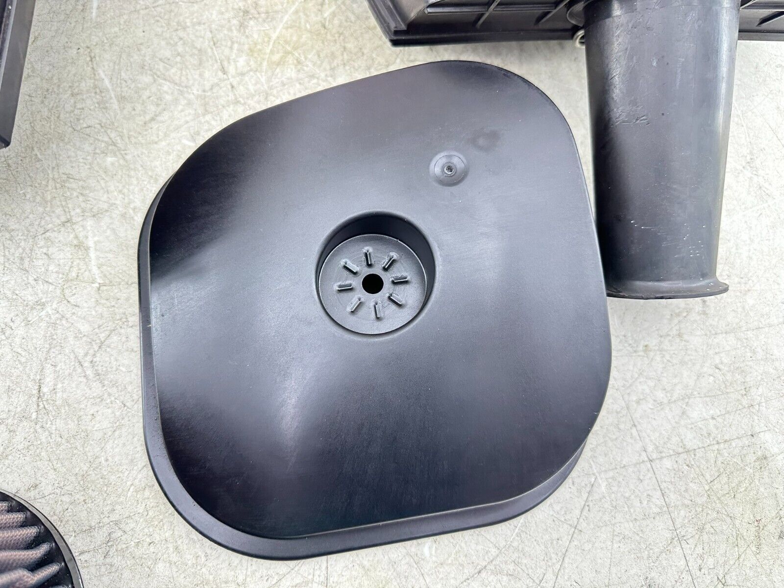 2003 Harley Davidson V Rod VRSCA Air Intake K&N Filter Cleaner Box Housing Cover