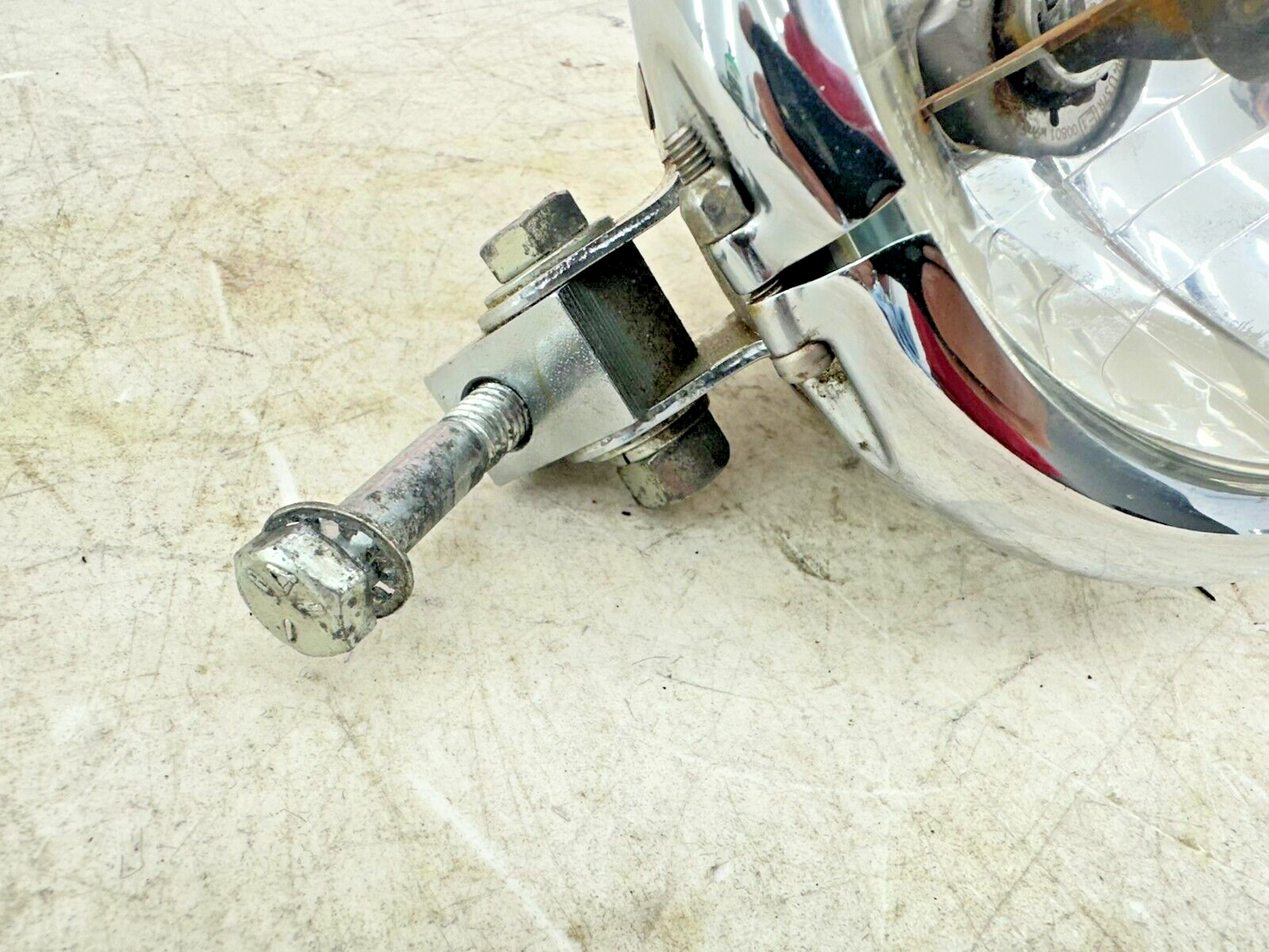 1999 HARLEY SOFTAIL Chrome Headlight Housing Trim Ring + MTG Tab