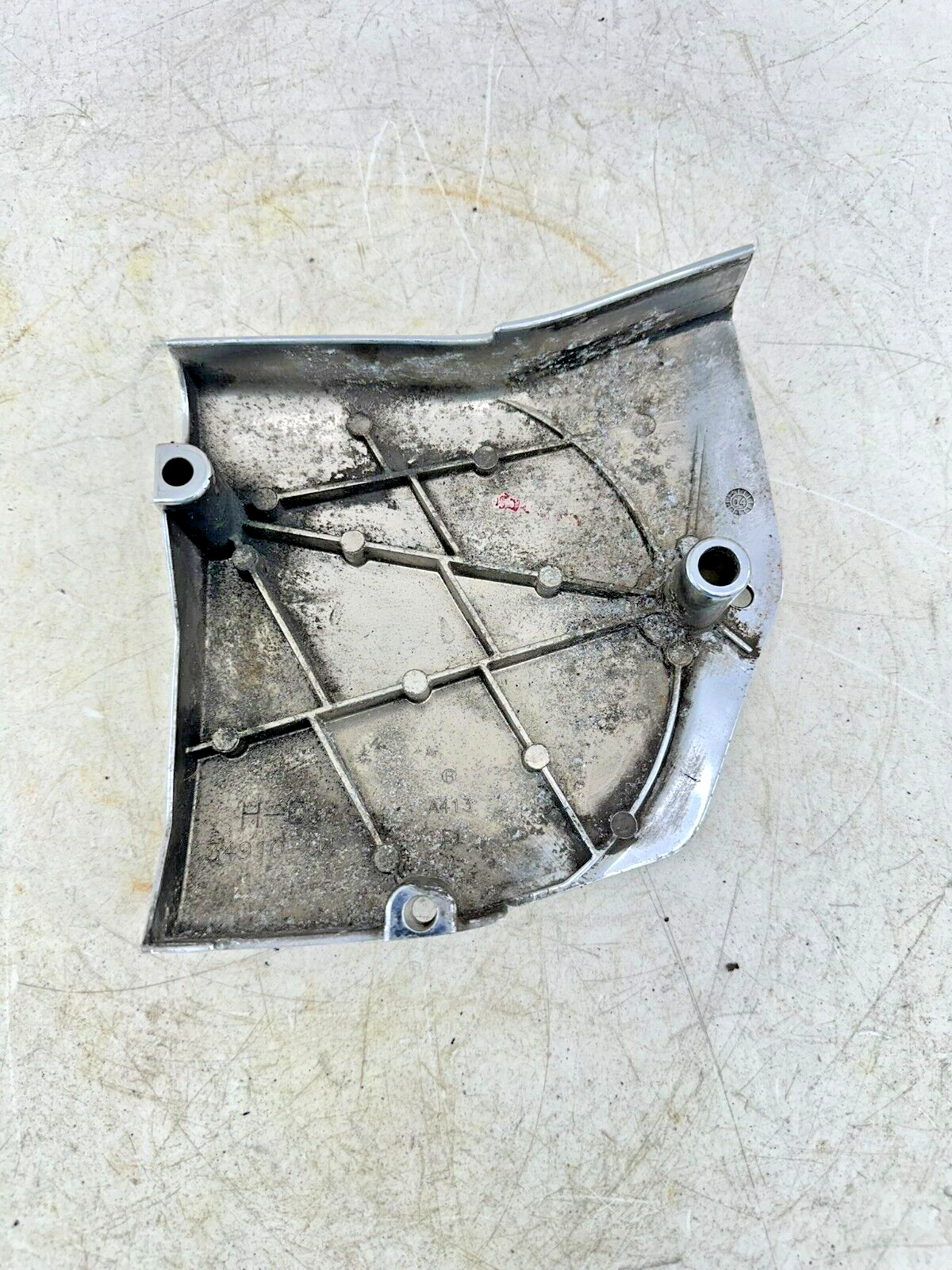 2004 UP HARLEY DAVIDSON SPORTSTER Chrome Right Engine Motor Sprocket Cover Case