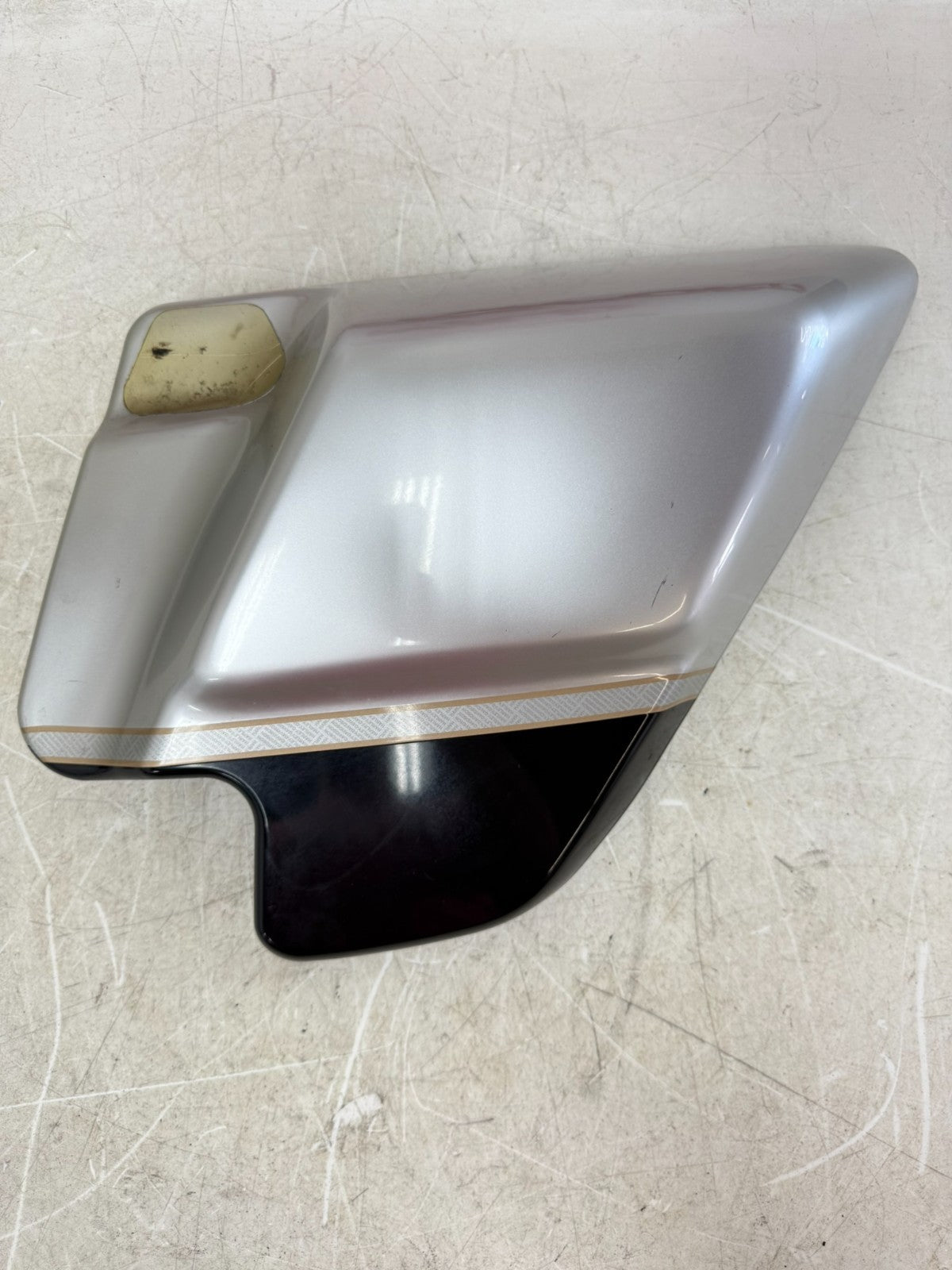 2003 HARLEY ELECTRA GLIDE Right Side Cover Fairing Cowl 100th Anniversary