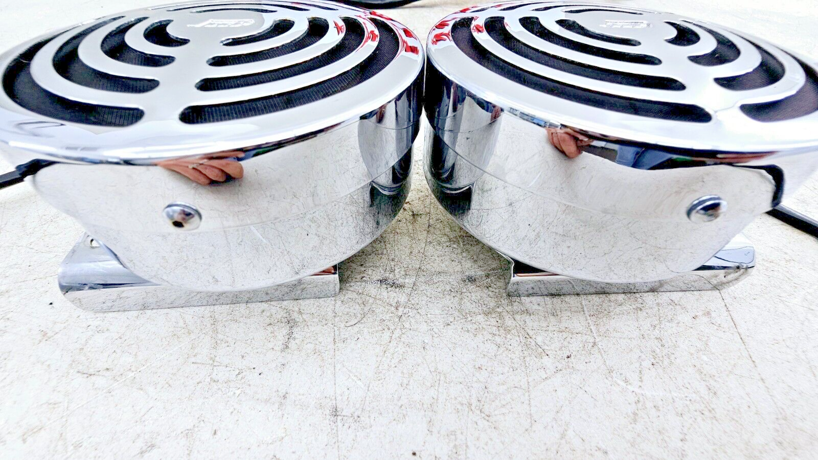 1999 HARLEY DYNA CONVERTIBLE J&M Handlebar Mounted Stereo Radio Bluetooth