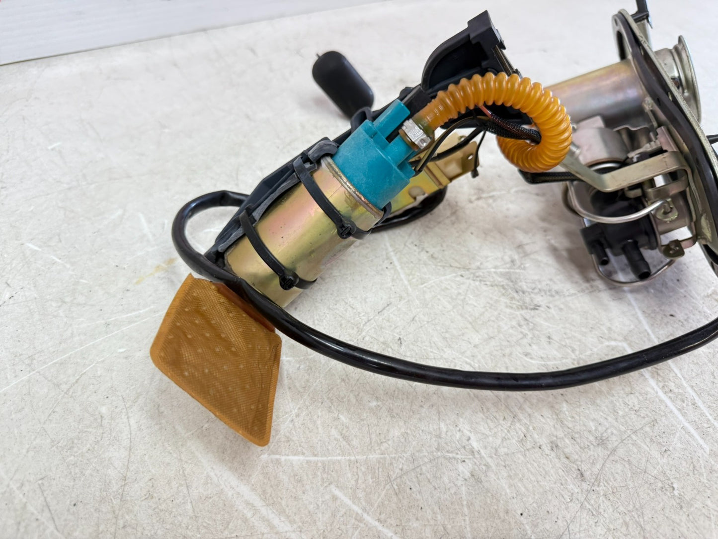 2003 HARLEY ELECTRA GLIDE OEM Fuel Pump Gas Petrol Sending Unit 75126-02A