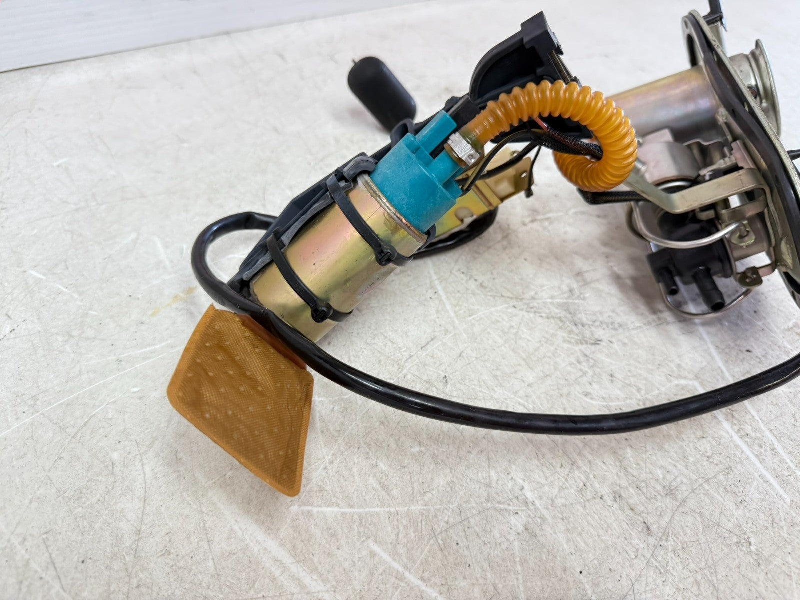 2003 HARLEY ELECTRA GLIDE OEM Fuel Pump Gas Petrol Sending Unit 75126-02A