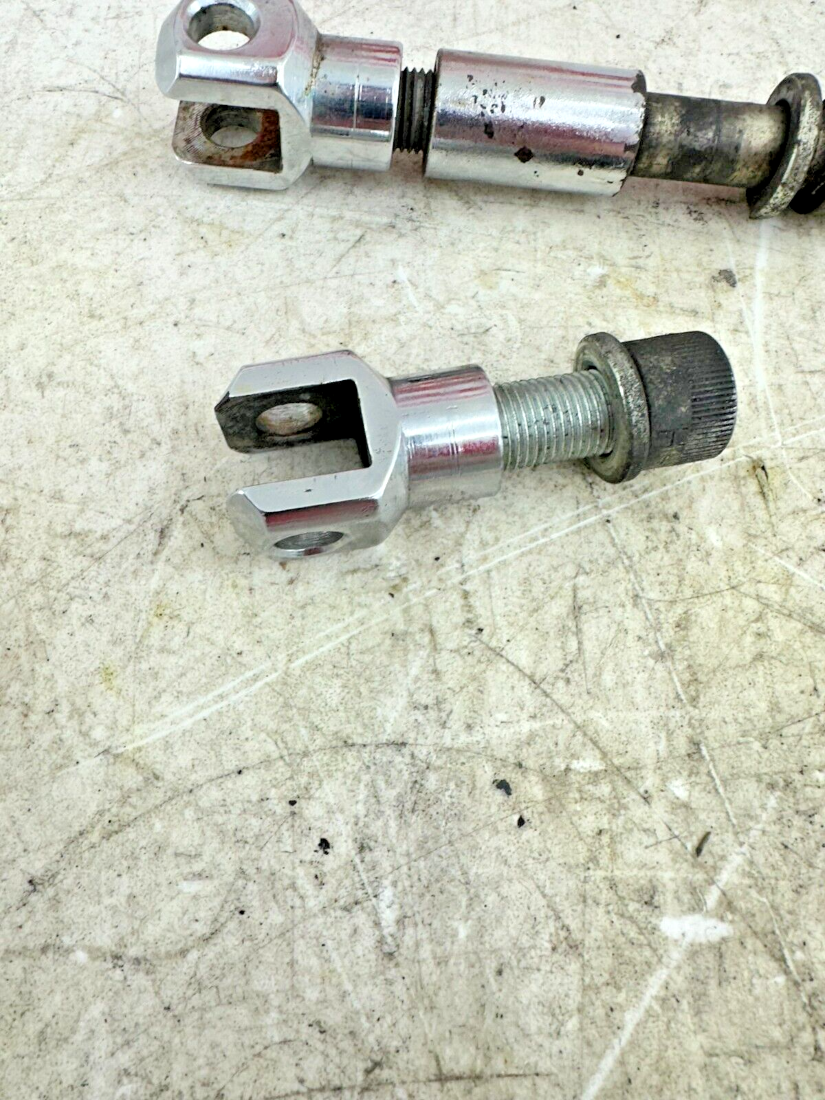 1996 HARLEY DAVIDSON SOFTAIL Passenger Footpeg Mounts OEM Rear Rider Pegs