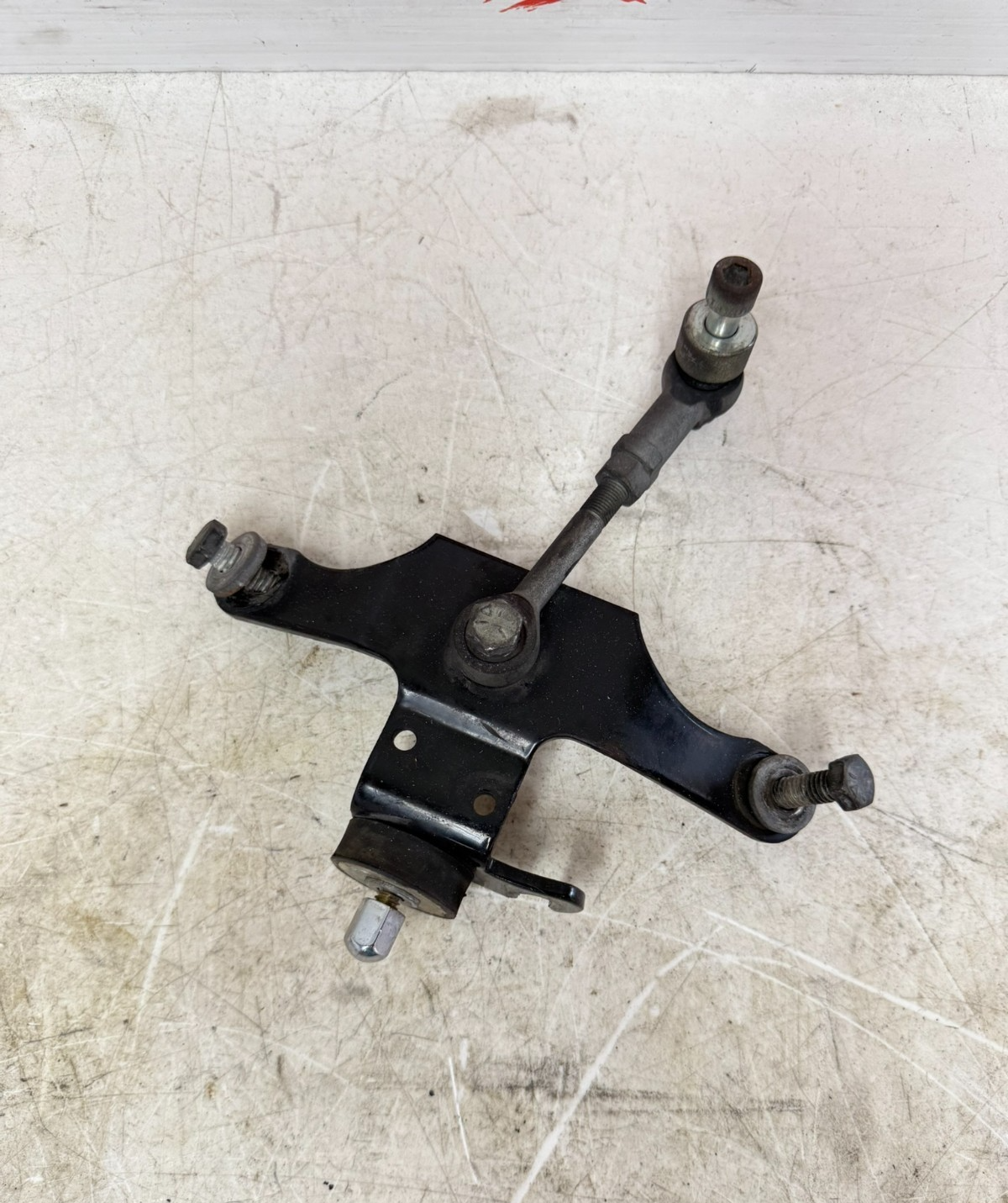 2003 HARLEY DYNA WIDE GLIDE Engine Upper Motor Mount Bracket
