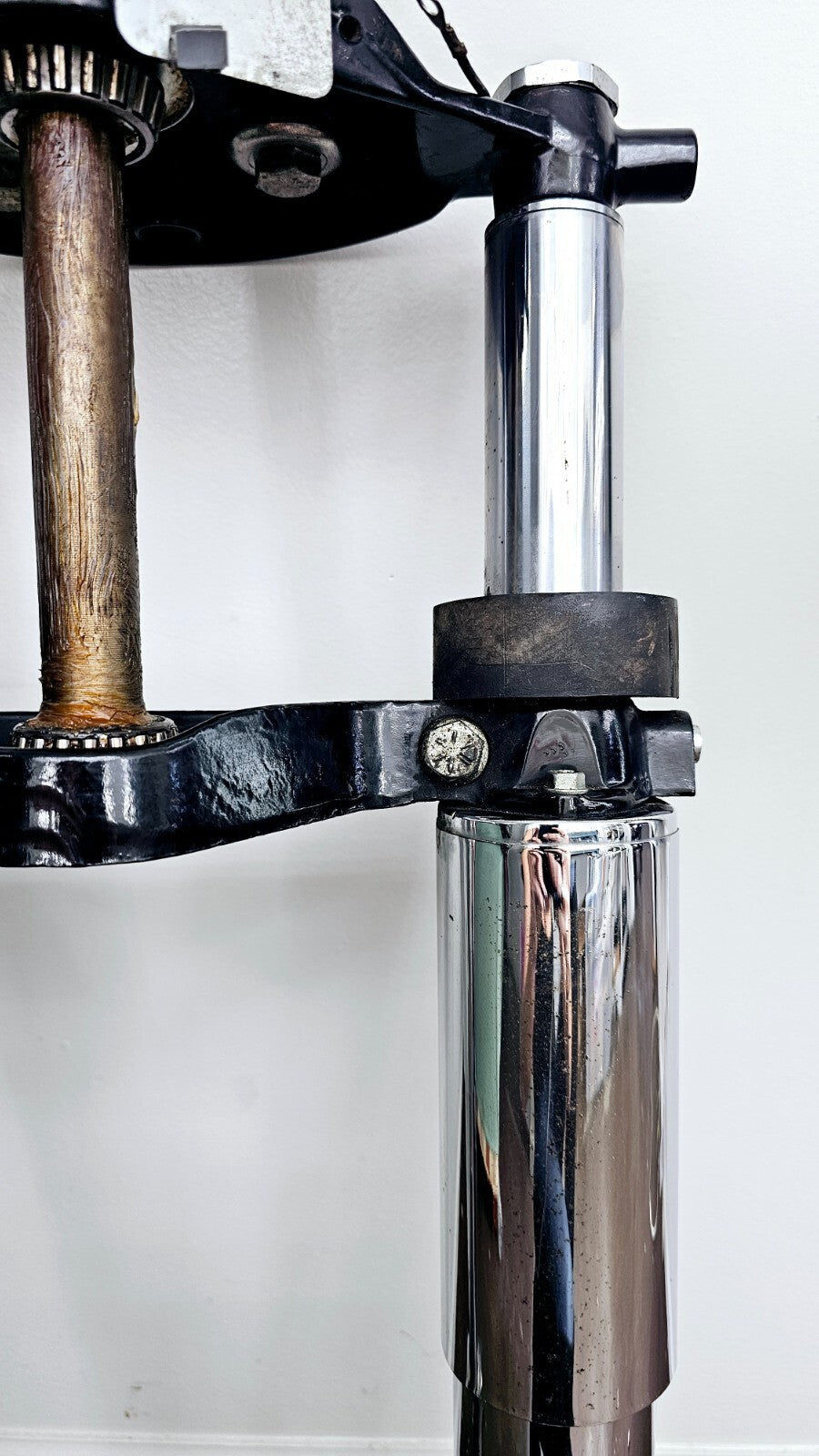 2002 HARLEY ELECTRA GLIDE Chrome Forks Triple Tree Front End Chrome Lowers