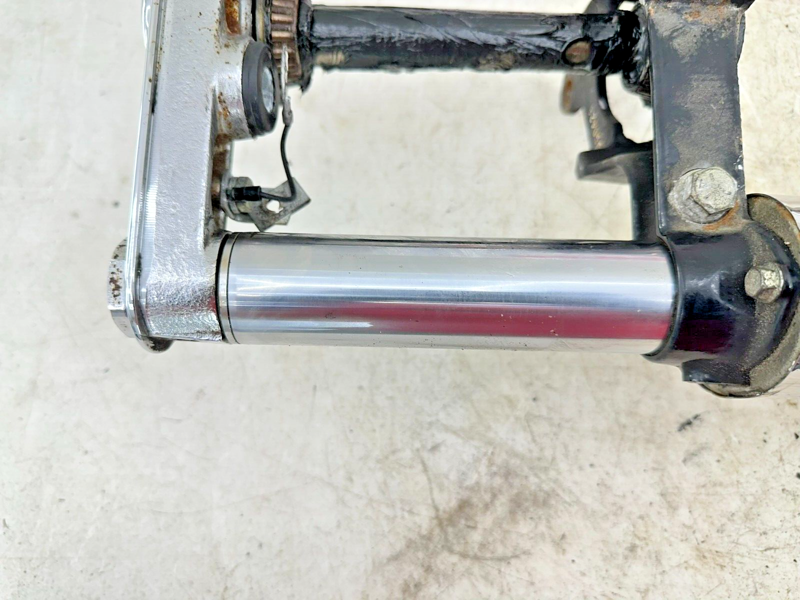 1995 HARLEY SOFTAIL Chrome Forks Front End Suspension Top Triple Clamp
