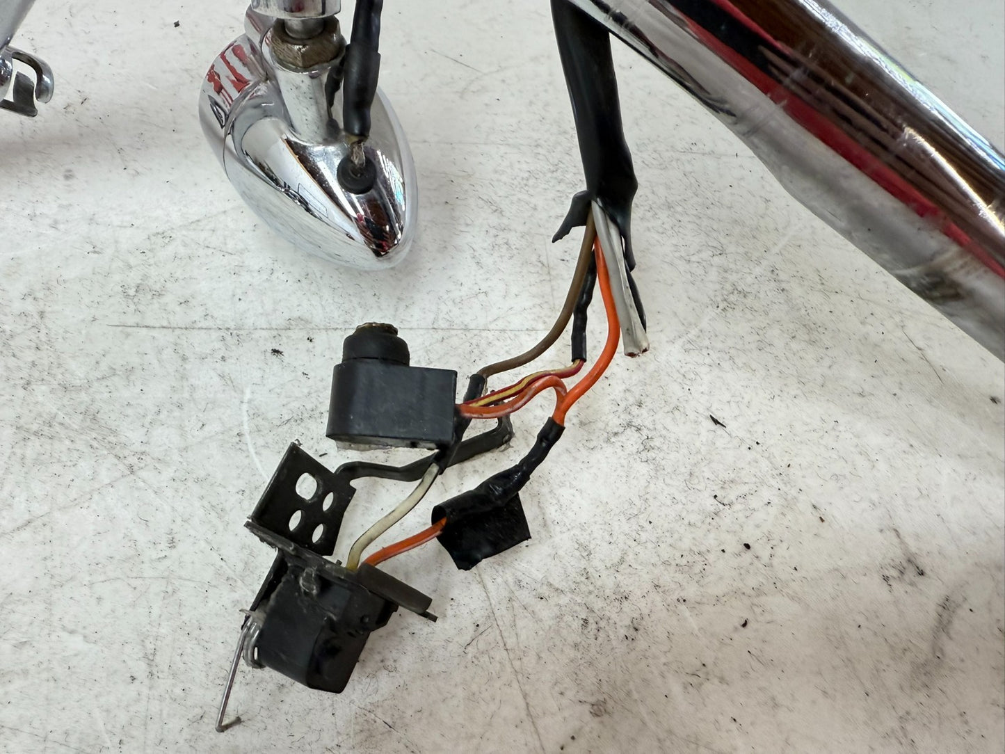 1997 HARLEY DAVIDSON SOFTAIL OEM Handlebar Handle Bars + Turn Signal Hidden Wire