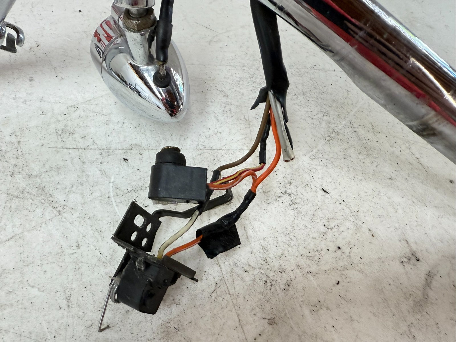 1997 HARLEY DAVIDSON SOFTAIL OEM Handlebar Handle Bars + Turn Signal Hidden Wire