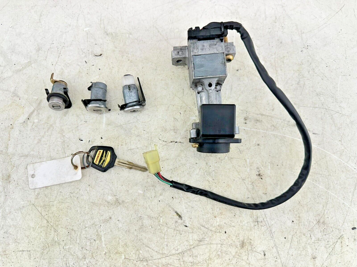 2004 Honda Goldwing GL1800 Ignition Gas Cap Trunk Lock Set W/ Key