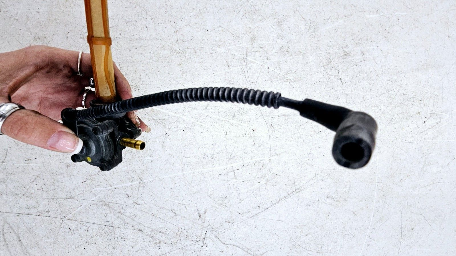 1997 HARLEY SOFTAIL Gas Fuel Tank OEM Petcock Valve