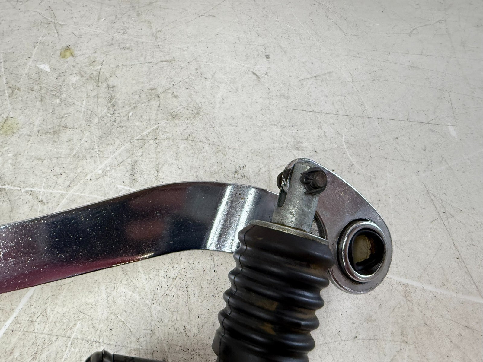 2003 HARLEY ELECTRA GLIDE Rear Brake Pedal & Master Cylinder