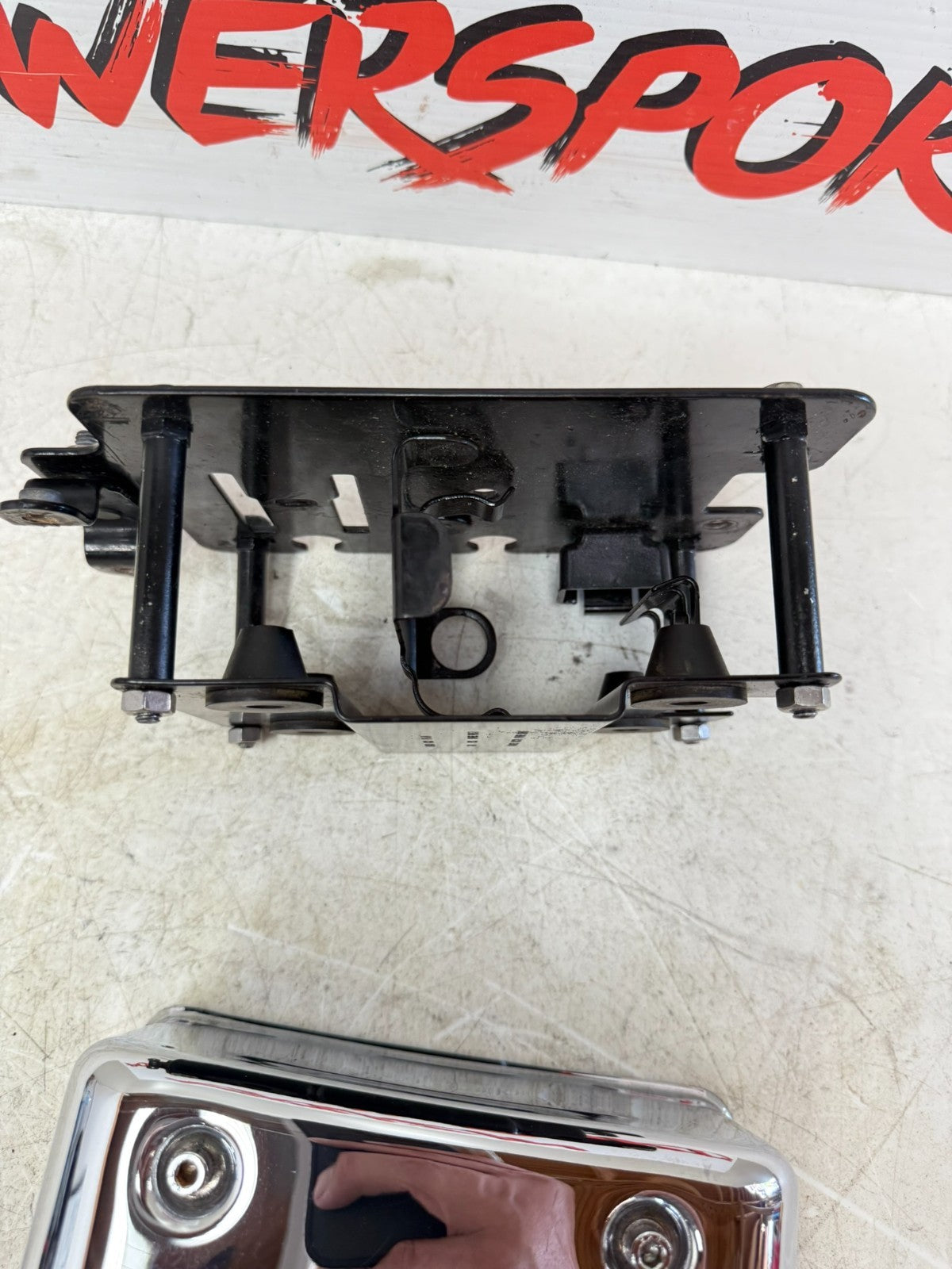 2003 HARLEY DYNA WIDE GLIDE Electrical Box Carrier & Chrome Cover