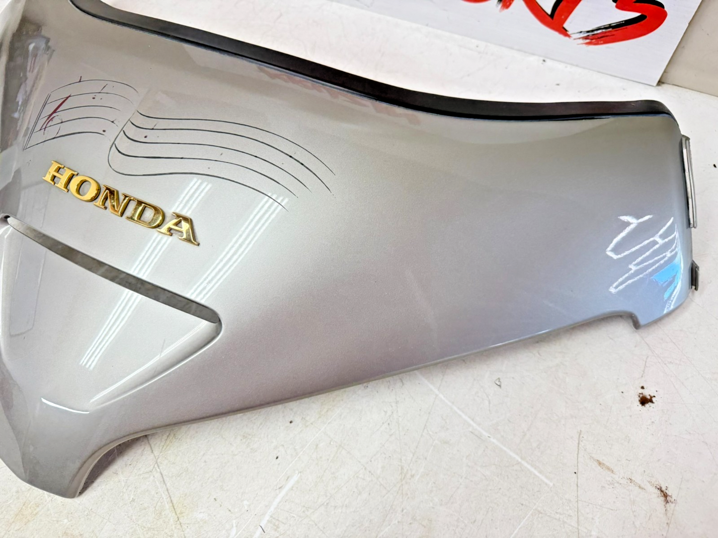 2002 Honda Goldwing GL1800 Upper Front Nose Fairing Cowl Cover Body Panel