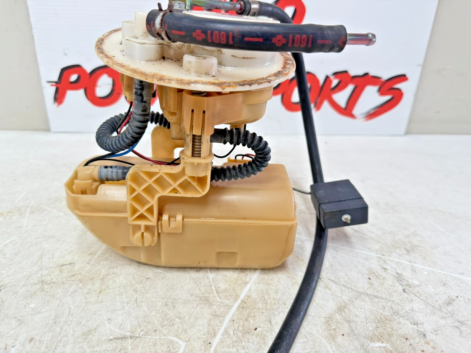 2002 Honda Goldwing GL1800 Fuel Pump Sending Unit OEM