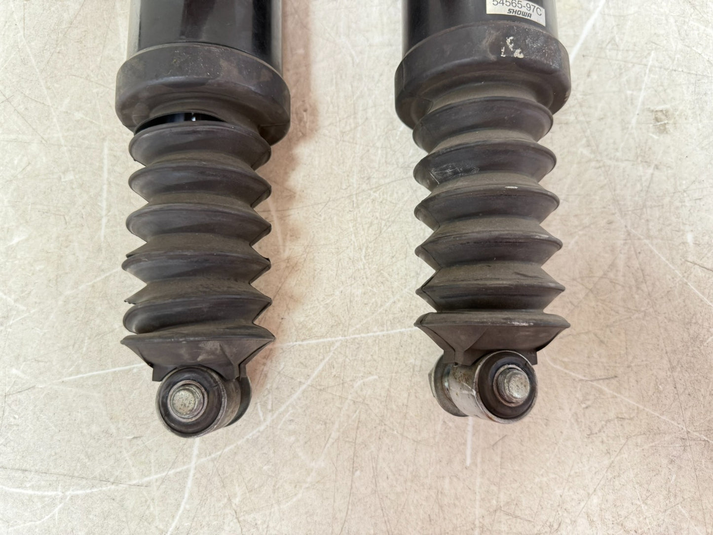 2003 HARLEY ELECTRA GLIDE Showa Rear Air Shock Absorber Left & Right