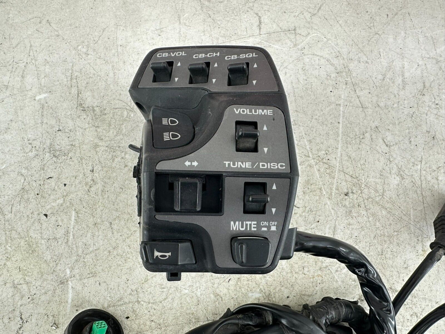 2004 Honda Goldwing GL1800 Left Hand Controls Switch Buttons CB Horn