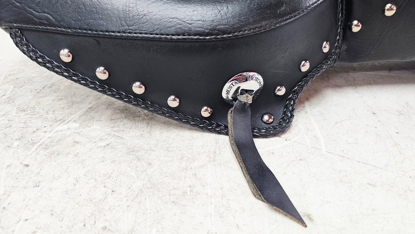 1990 Harley FXR FXRT FXRD FXRS FXLR FXRC Mustang Seat Saddle 2 UP Studded NICE