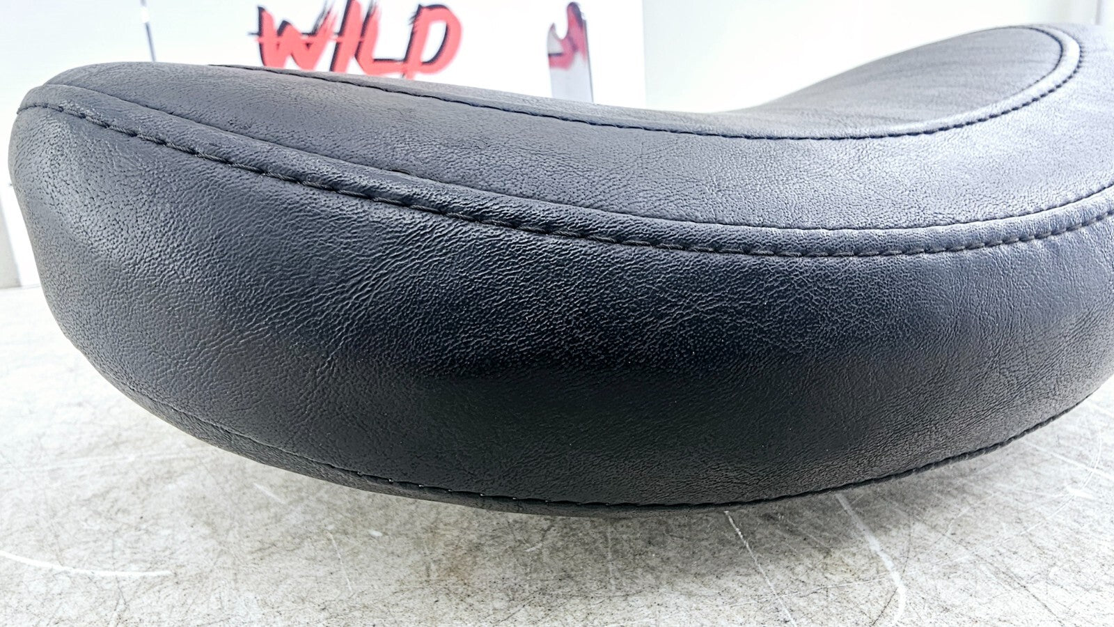 1998 HARLEY FLH ROADKING Quick Release Sissy Bar Passenger Backrest Pad