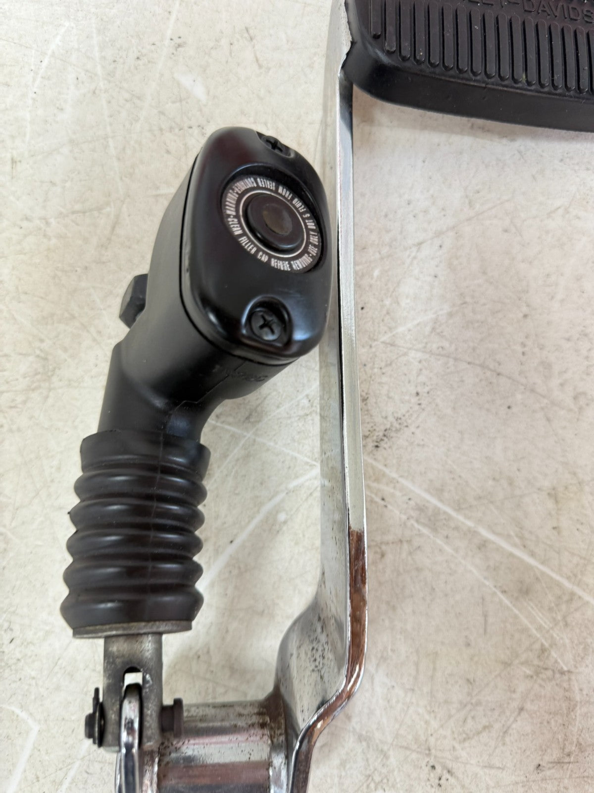 2003 HARLEY ELECTRA GLIDE Rear Brake Master Cylinder & Pedal