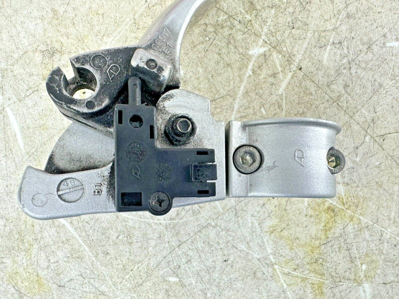 2005 Victory Kingpin Clutch Lever + Perch Mounting Bracket