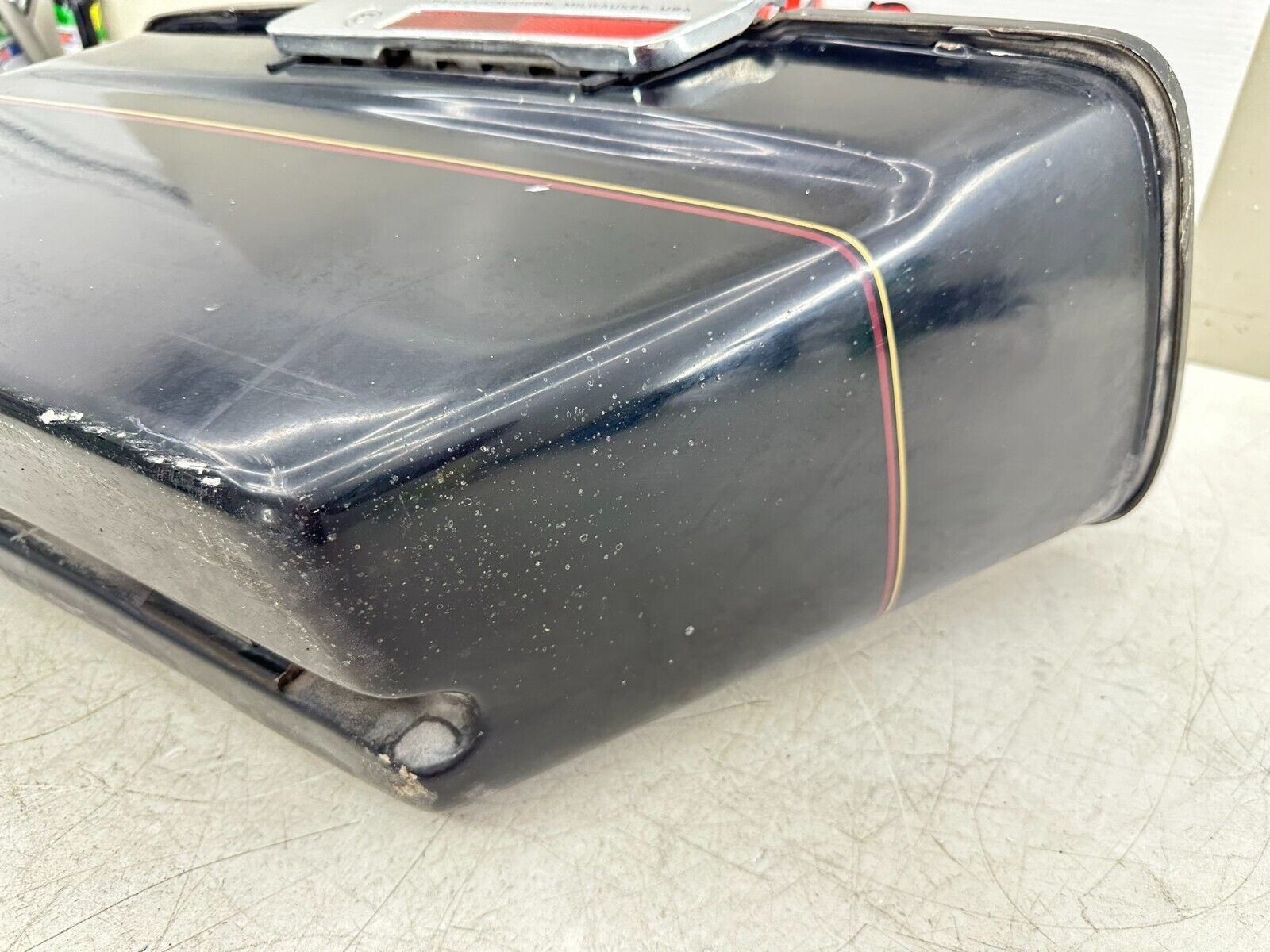1999 HARLEY FLH ELECTRA GLIDE OEM HD Right Saddlebag Case + Lid Black