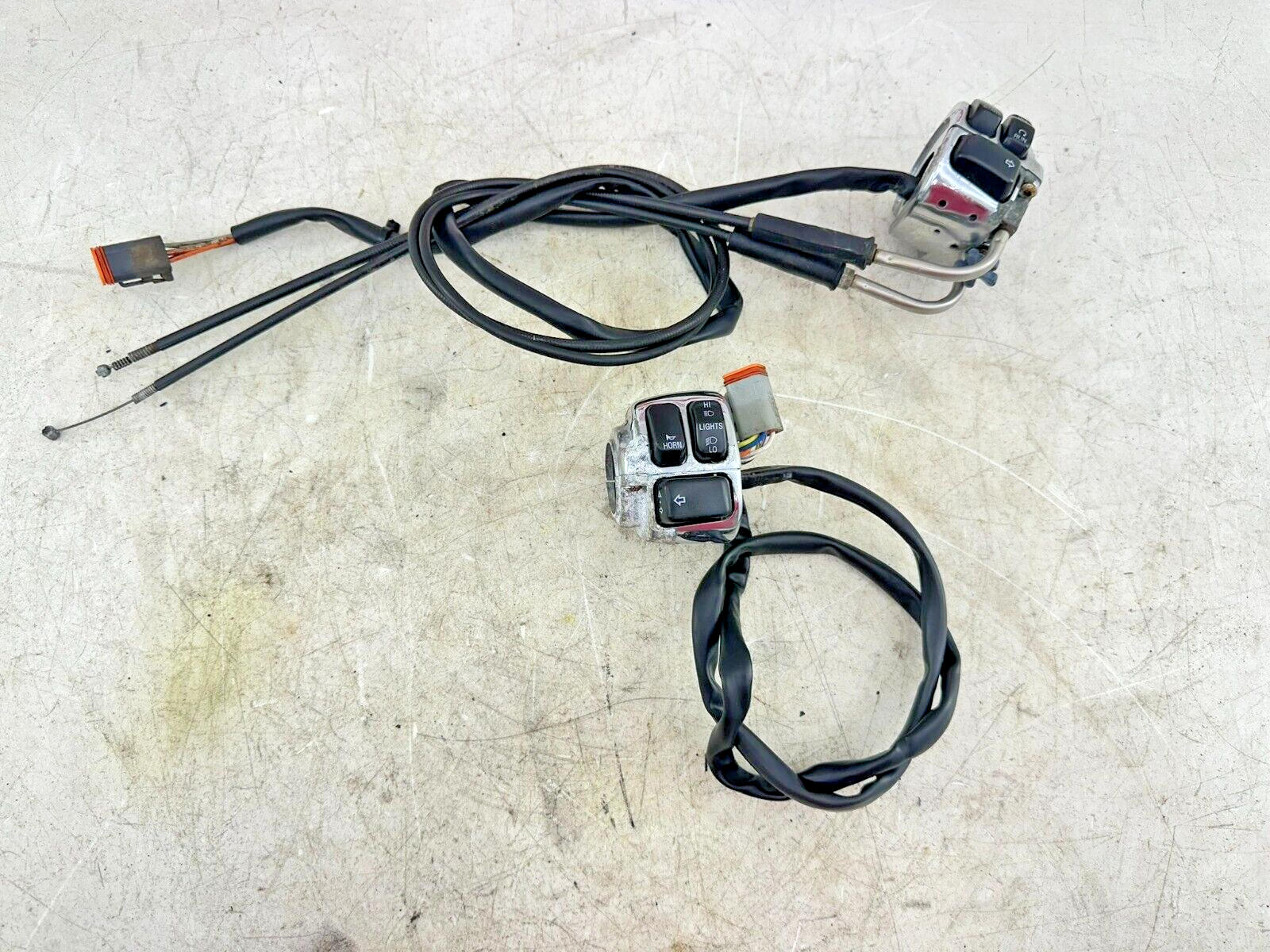 2002 HARLEY SOFTAIL Right Left hand Controls Switch + Throttle Cable