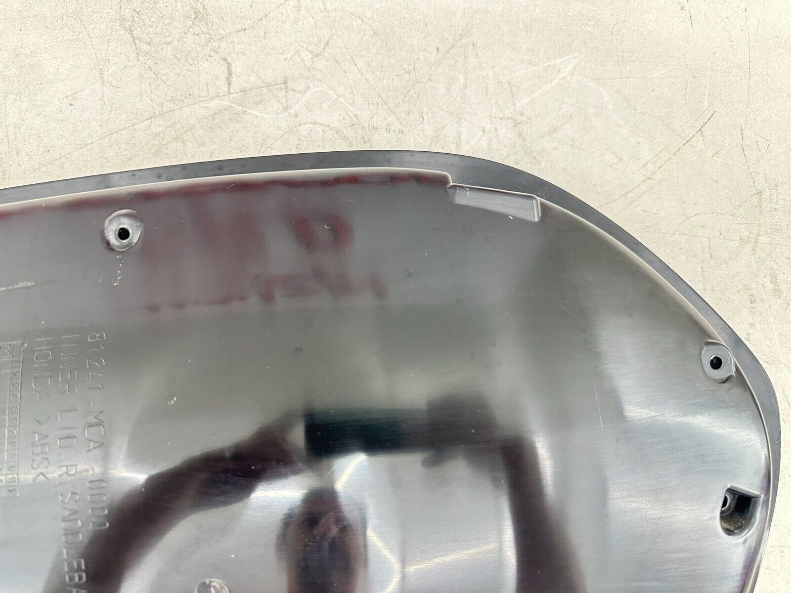 2004 Honda Goldwing GL1800 Right Inner Saddlebag Lid Cover Case