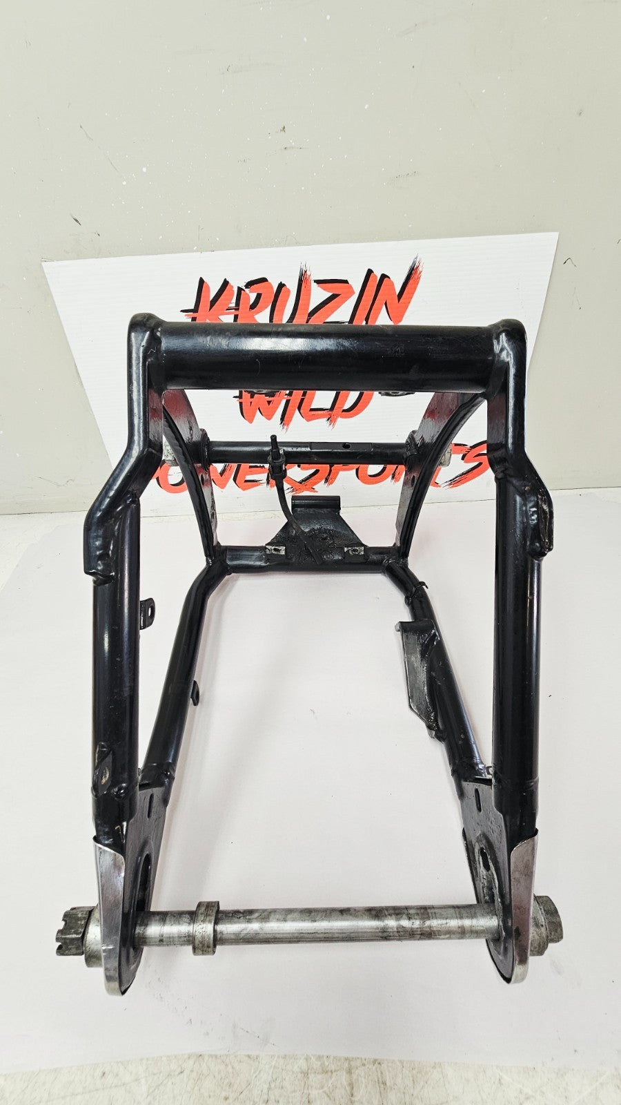 1995 HARLEY SOFTAIL FATBOY OEM Rear Swingarm Fork Pivot Swing Arm & Axle